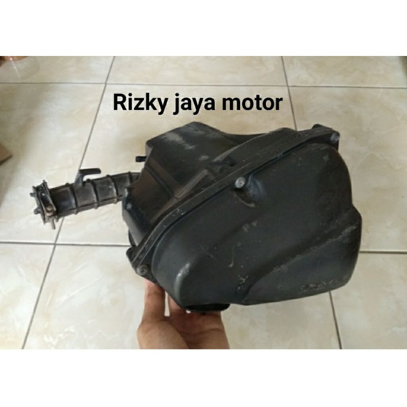 Box filter udara Beat FI 2013