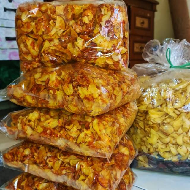 

Keripik singkong sambal balado basah spesial