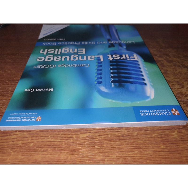 Cambridge IGCSE First Language English (Language and Skills Practice Book) fifth edition