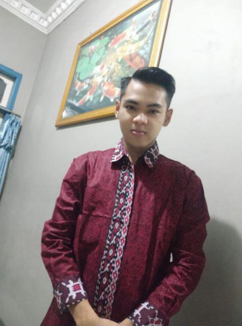 Kemeja Batik Pria Lengan Panjang Slimfit Mega Mendung Maroon Ory Suffa