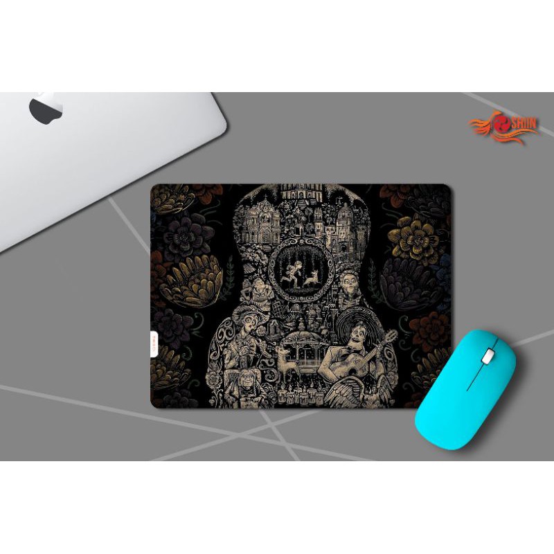 

MOUSEPAD 23X31 CM TEMA ANIMASI KELUARGA COCO TIPE 02