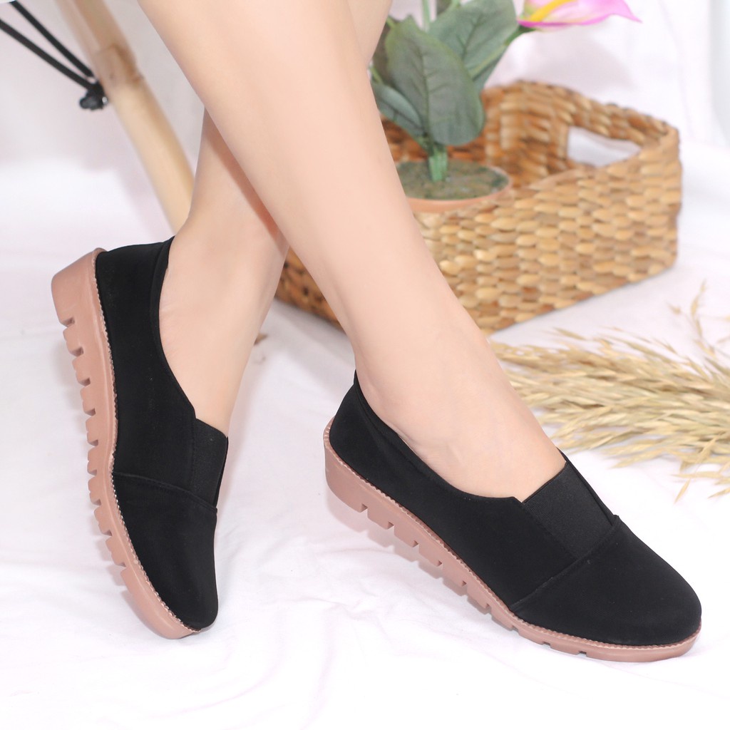 Sepatu Wanita Slip On Rezilia Spatu Slipon Cewe Cewek Perempuan Shoe Shoes Sol Tebal FSH304