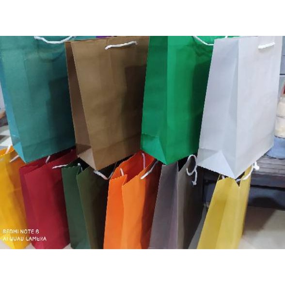 

Terjangkau Paper bag buku waran warni isi 12pcs terlaris ダ
