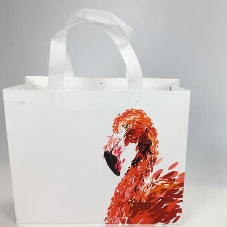 

Goodie Bag Besar Flaminggo Red / Tas Sovenir Ulang Tahun