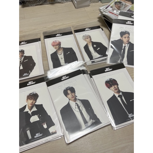 [READY STOCK] nct dream glitch mode postcard + hologram pc photocard set mark jeno jisung renjun che