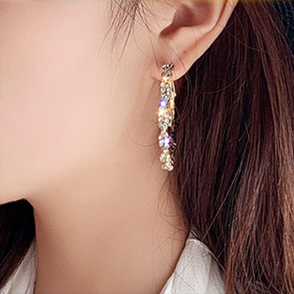 R-flower Round Hoop Earrings Pesta Pernikahan Pertunangan Lingkaran Besar Fashion Bentuk Bulat