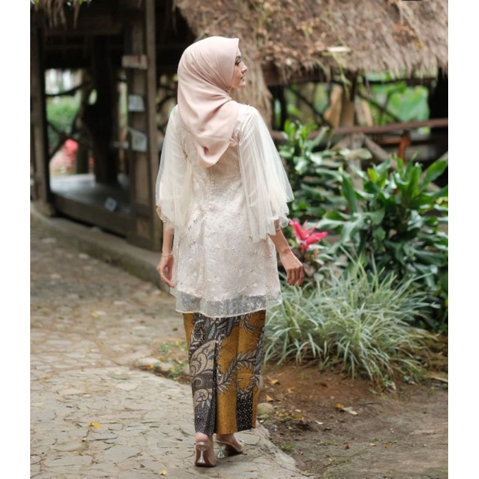 Asli Realpict - BATIK EXPRESS SOLO Batik Kebaya Couple Safila  Tulle mutiara Aplikasi Payet