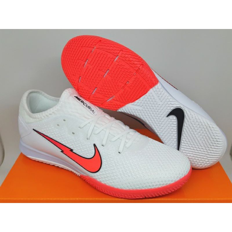 nike futsal vapor
