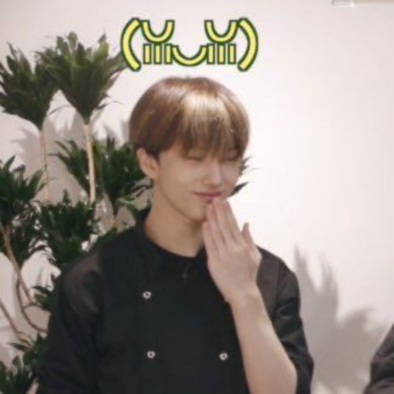 

alat tulis, note book, sticker