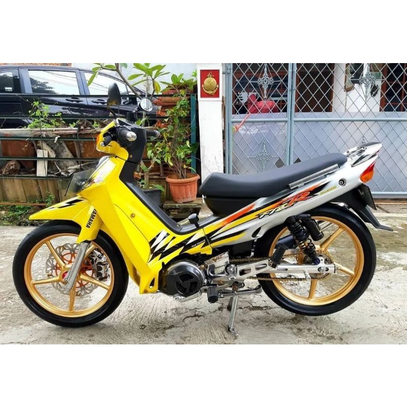 Cover body halus full set fiz r melenium kuning silver fiz r