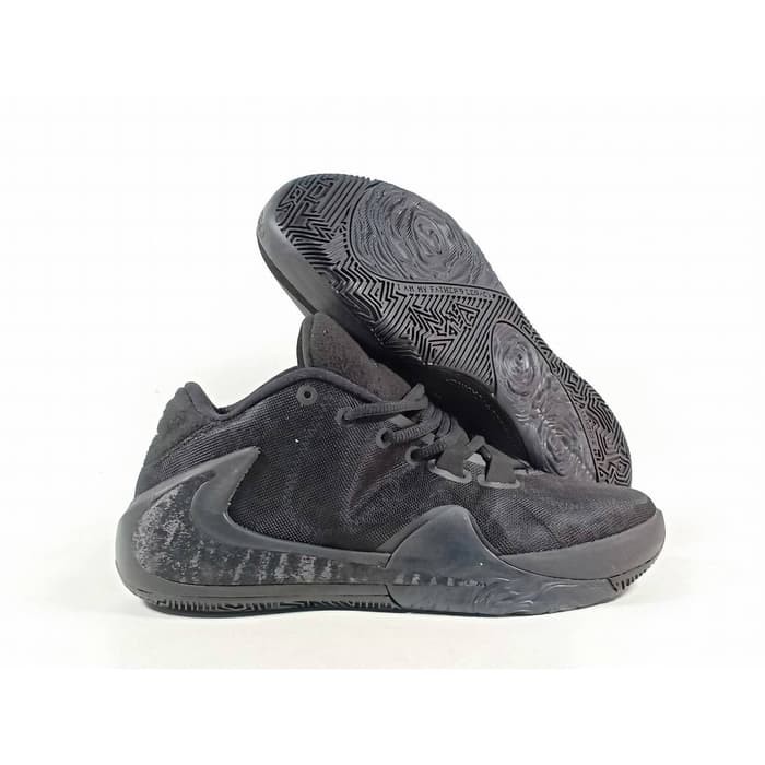 greek freak 1 all black