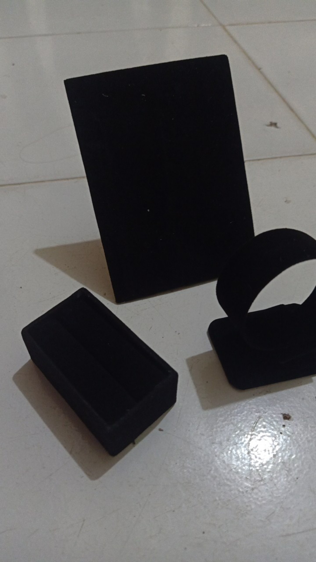 Manekin Perhiasan Set