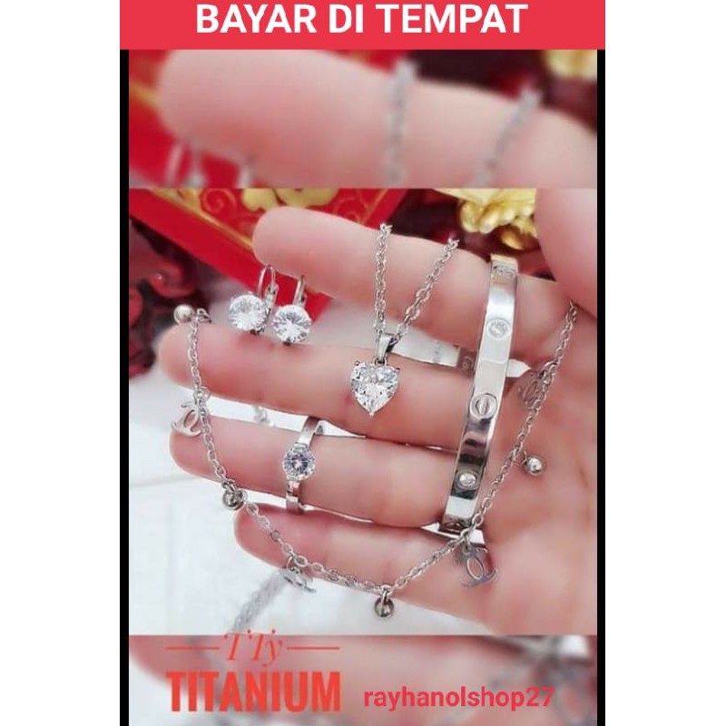 SET PERHIASAN WANITA DEWASA TITANIUM LAPIS EMAS 24 K MOTIF PILIHAN ANTI KARAT