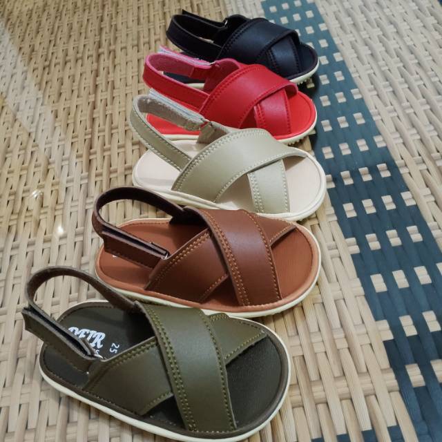 &quot;BEST SELLER&quot; Sepatu Sendal Anak Bayi Casual Laki-Laki /Cowok Selempang Usia 1 2 Tahun Bunyi Cit Cit