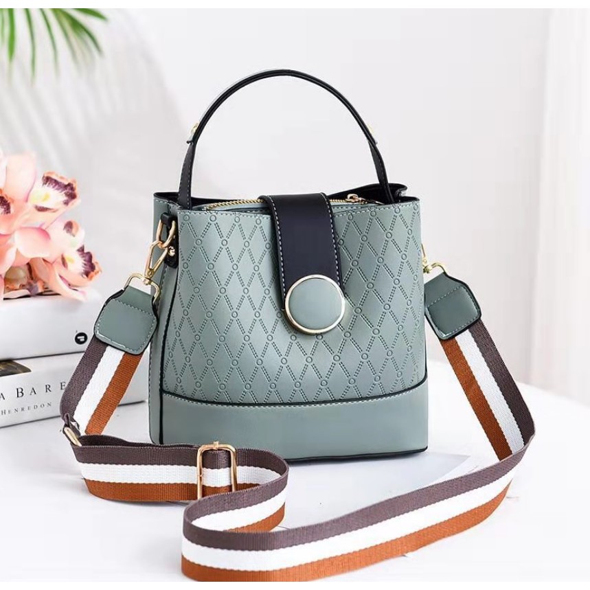 TFT AX9813 AX383 E229 E414 TAS IMPORT TAS SELEMPANG WANITA BERMOTIF CANTIK TAS FASHION