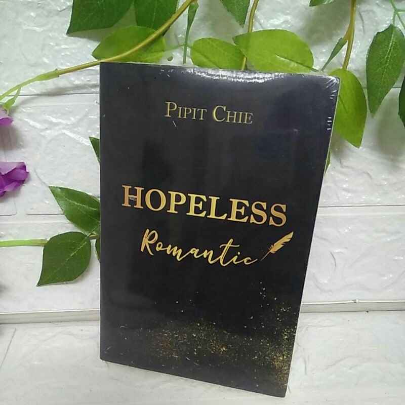 NOVEL HOPELESS BY PIPIT CHIE