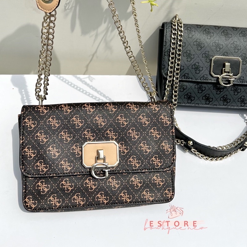 Gs Signature Shoulder Bag