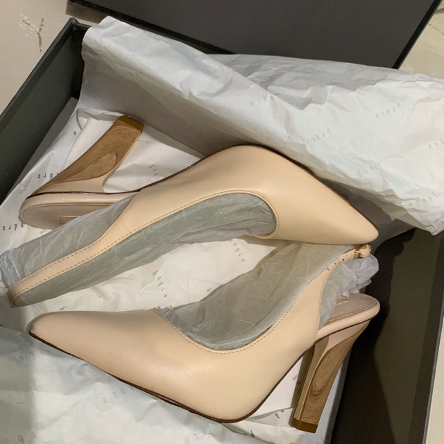 sepatu wanita merk Pedro