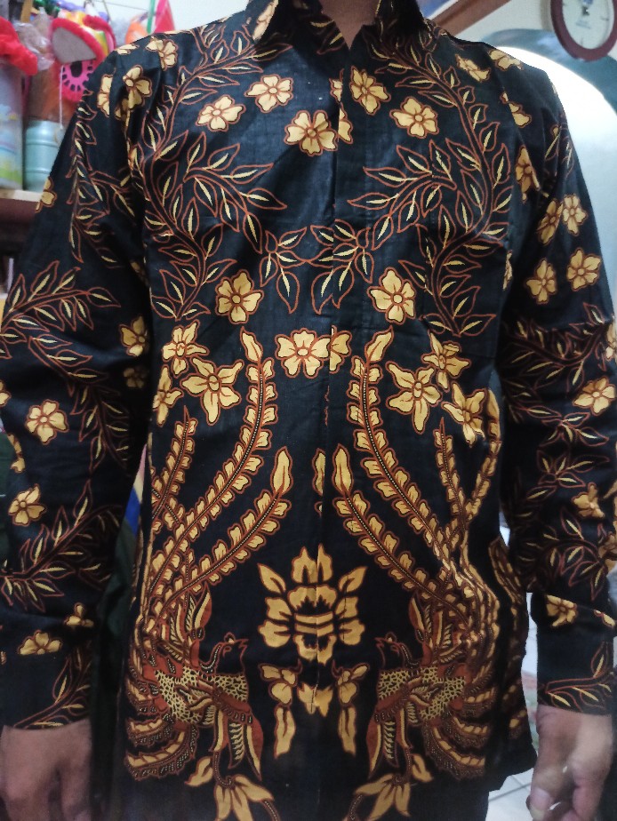 Kemeja Batik Lengan Panjang Pria Aneka Motif Modern Regular Fit