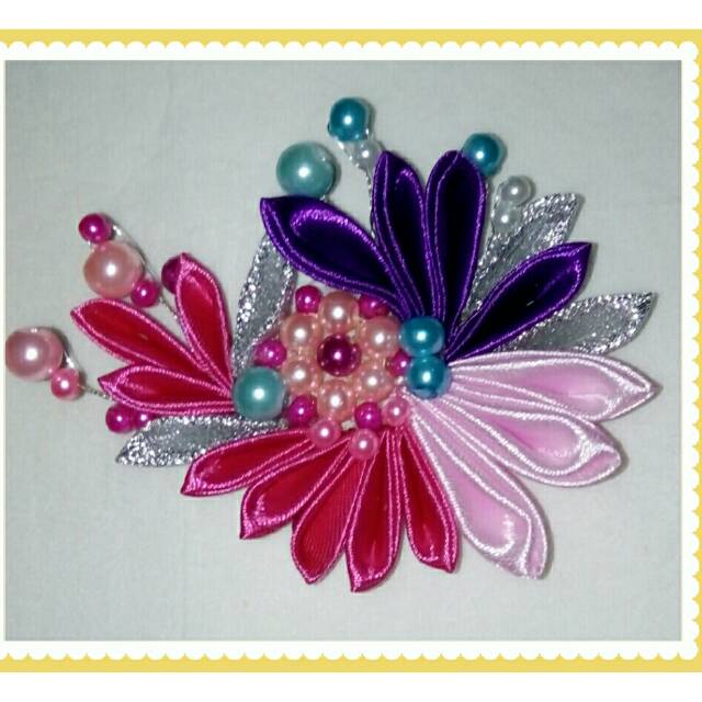 Bros kanzashi bunga