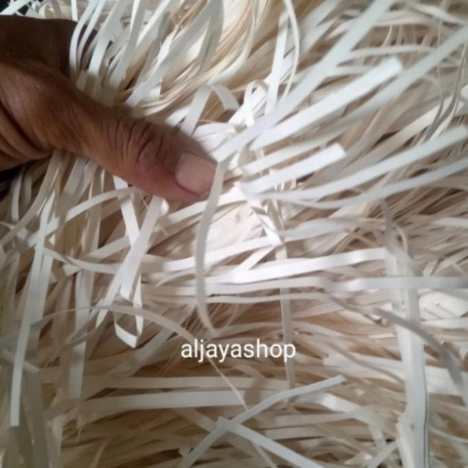

[COD] SHREDDED PAPER/KERTAS CACAH/KERTAS POTONG CREM [COD]