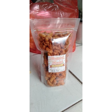 

MAKARONI BUENTUT SNACK