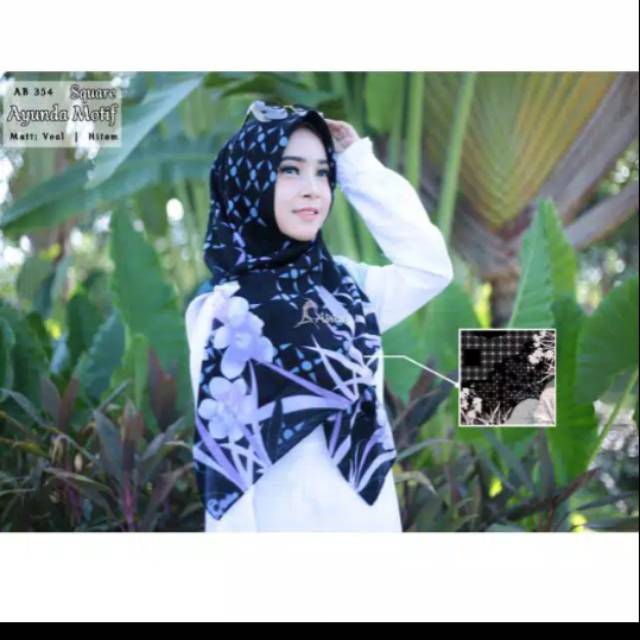 Square Ayunda Motif by Abika