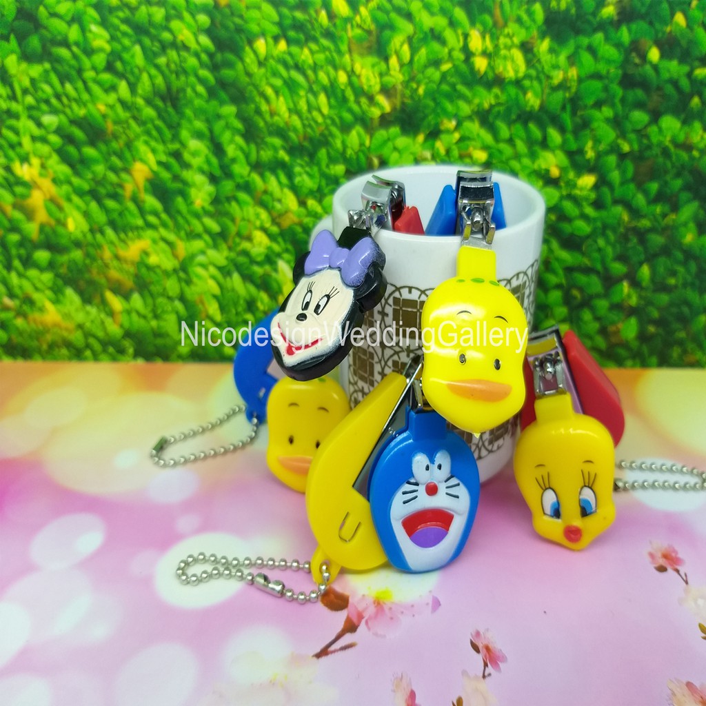 

Souvenir Pernikahan - Gunting Kuku Karakter Kartun
