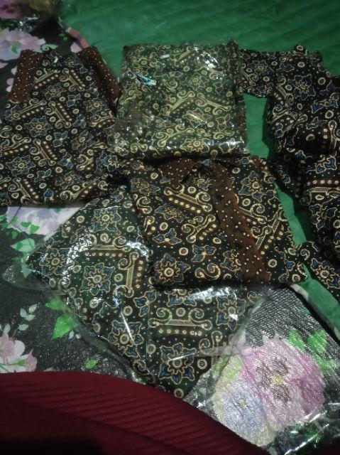 Batik Couple Sarimbit Keluarga Ayah Ibu Anak Seragam Lengkap Motif Mataram