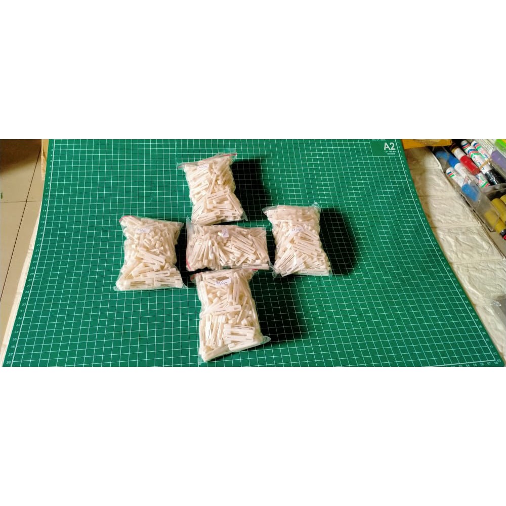 

PENITI 3,6 CM NAME TAG / NAMA DADA BROS ACRYLIC PLASTIK