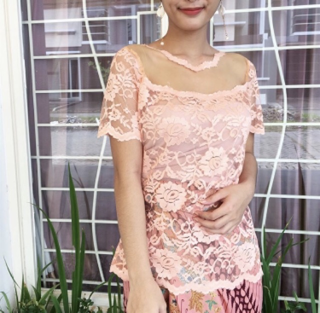 Kebaya Lengan Pendek