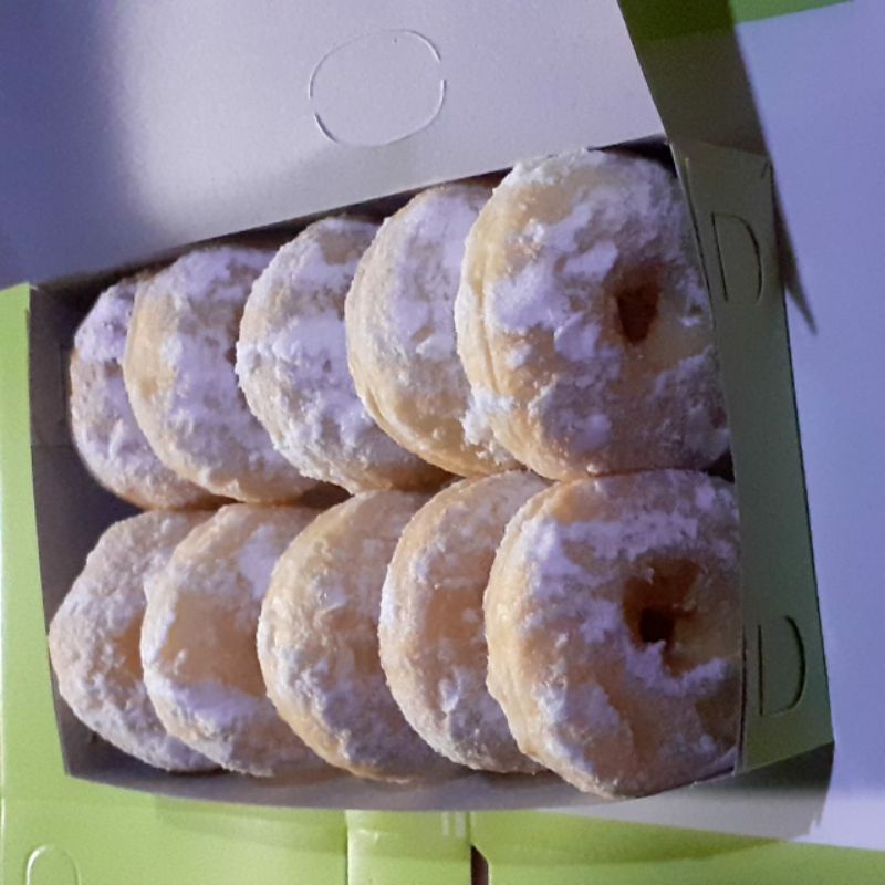 

DONAT KENTANG ORIGINAL LEMBUT ISI 10 PCS