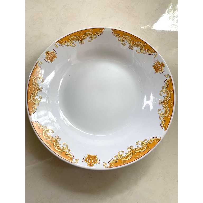 Piring makan besar motif mahkota ukuran 22,5 cm / 9 inch