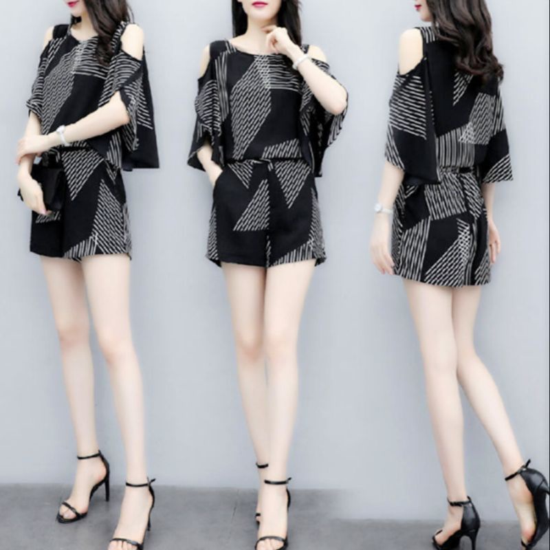 Setelan Wanita Korea Import Dress Unik Cantik Model Terbaru Warna Hitam Putih