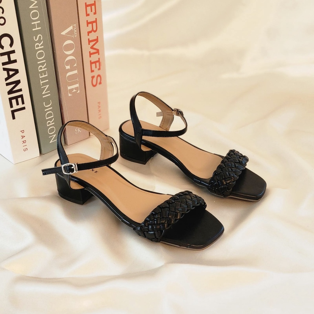 Arlaine - Daniela Sandal Heels Wanita / Heels Tali / Heels Kepang / Heels Tali Wanita / Heels Tali Kepang