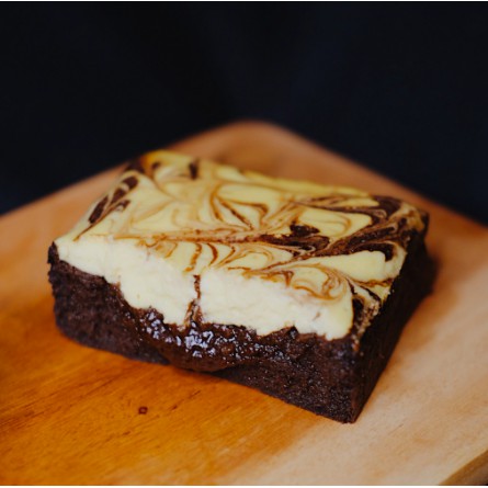 

CREAM CHEESE BROWNIES | MELTED BROWNIES