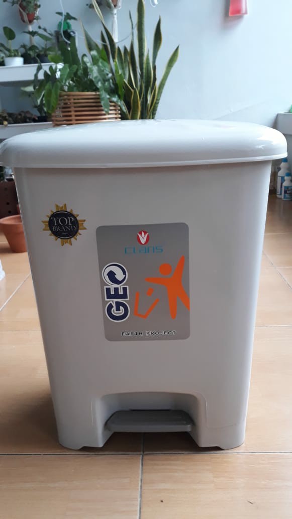 Tempat Sampah Injak 25 Liter  Claris 1158