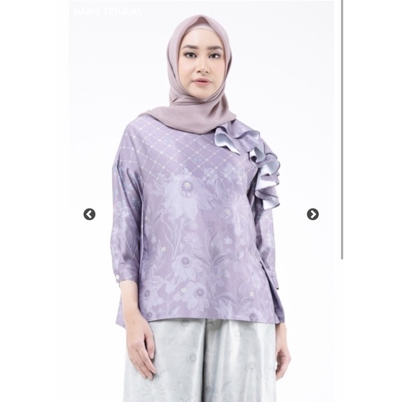 RIA MIRANDA X HIJUP