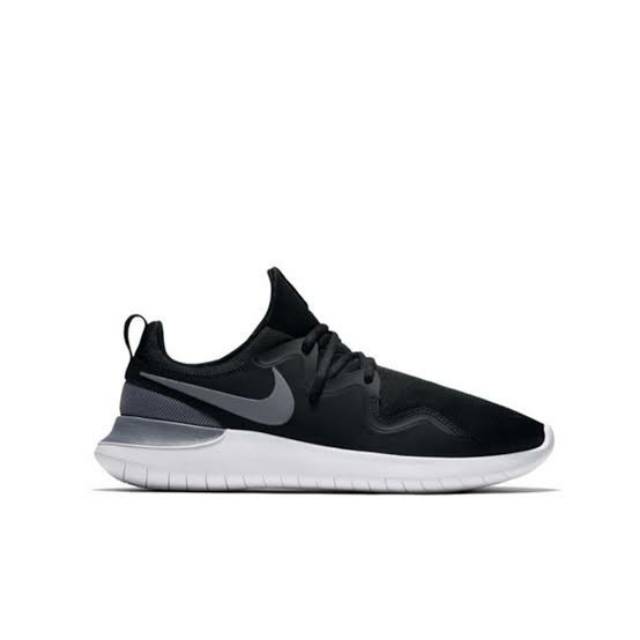 nike tessen black