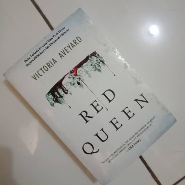 Novel red queen kebekas / preloved novel red queen/ novel red queen