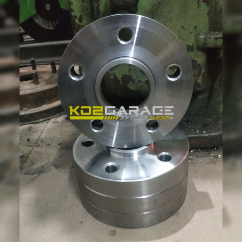 Spacer Velg Mobil lubang 5 tebal 1.5 cm + center ring