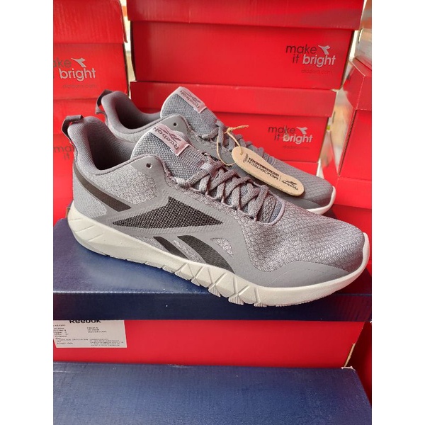 Sepatu Sport Pria Reebok Original