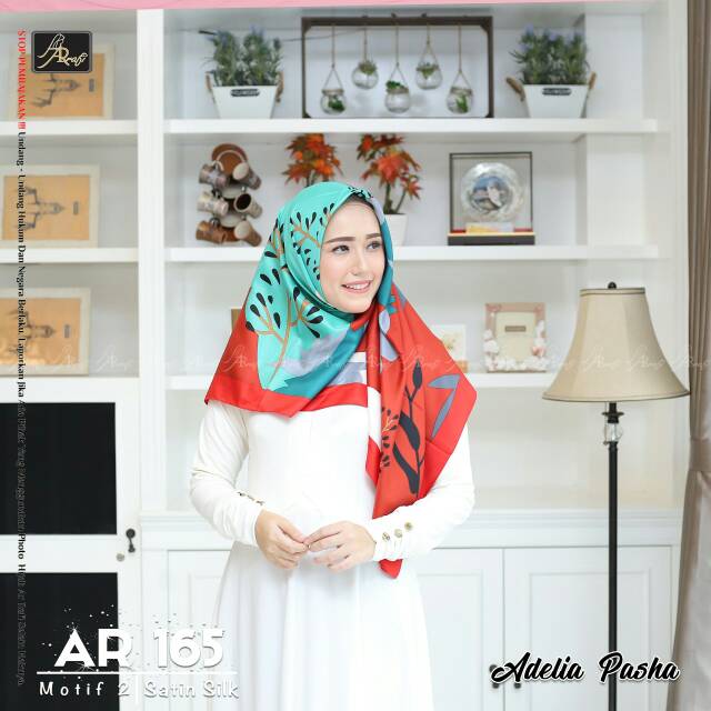 Hijab ArRafi AR 165 segi 4 motif 2 square motif scarf motif satin silk jilbab segi4 kerudung segi4