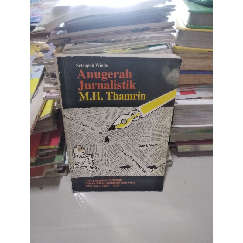 

buku original - setengah windu anugerah jurnalistik mh thamrin