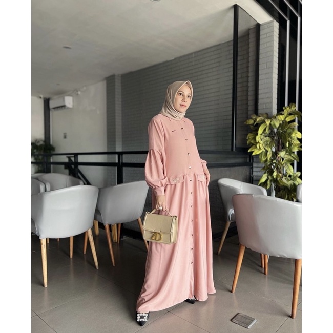 Maira Dress by Iyaluna Hijab