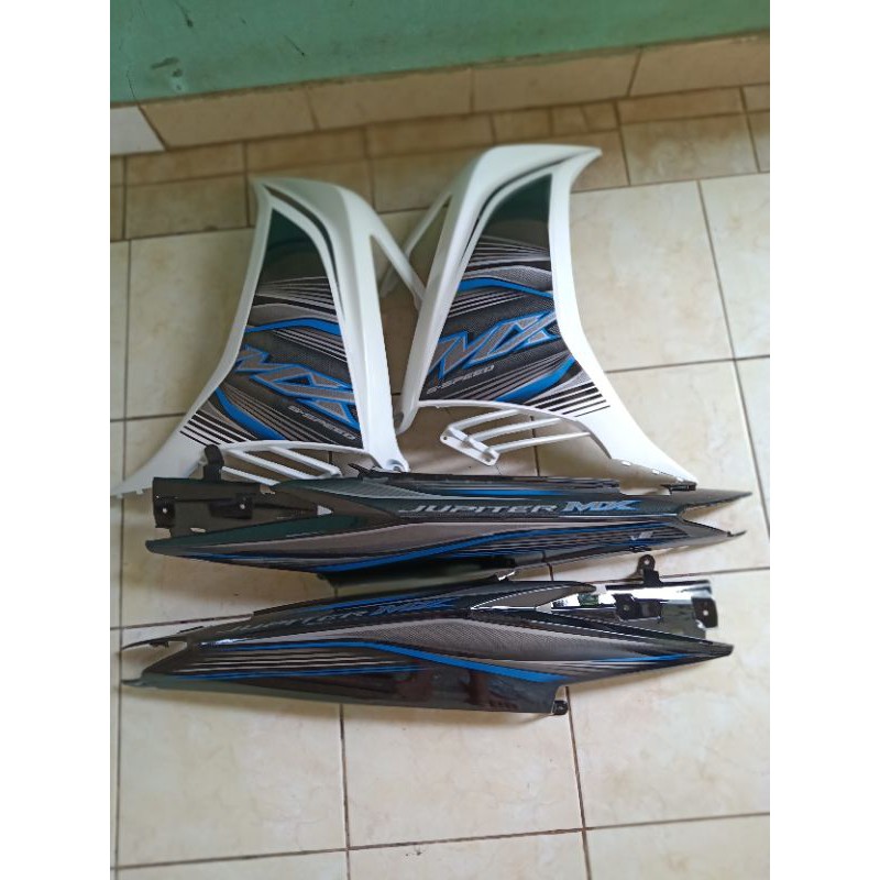 Body plus sayap Jupiter MX New hitam putih