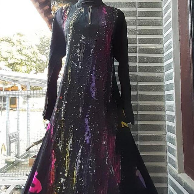 Gamis Batik Eksklusif Abstrak