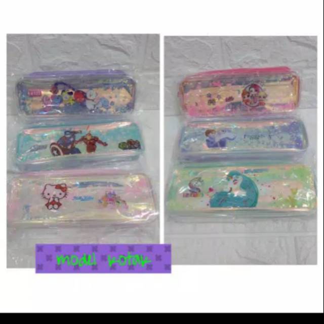 

Tempat Pensil Hologram Air