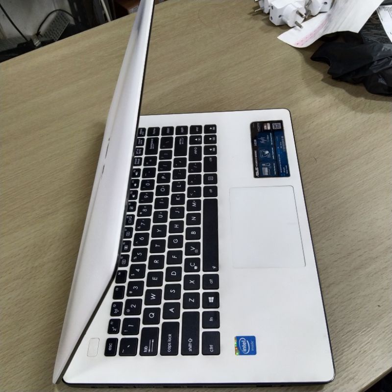 LAPTOP LEPTOP SECOND SEKEN ASUS X453M TERMURAH TERBAGUS