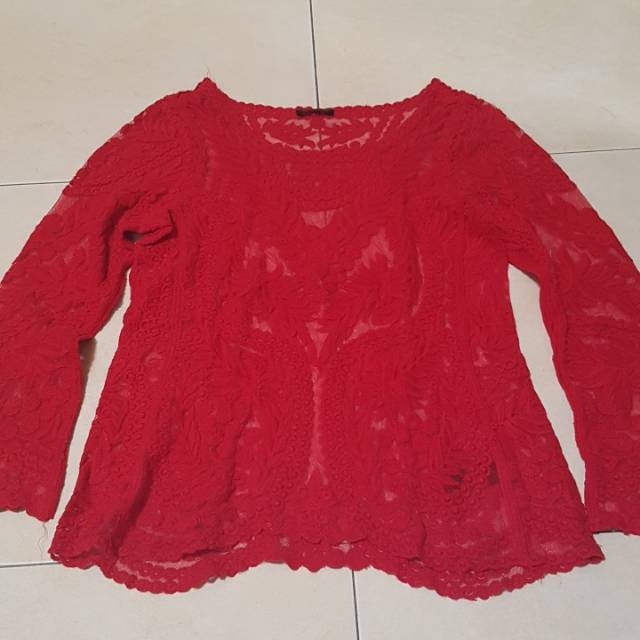 Atasan kebaya merah